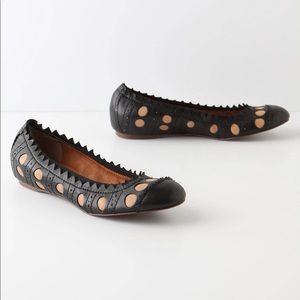 Leifsdottir Spotted Sawtooth Flats